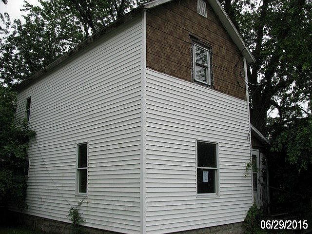 1st image of 216 Glad St
