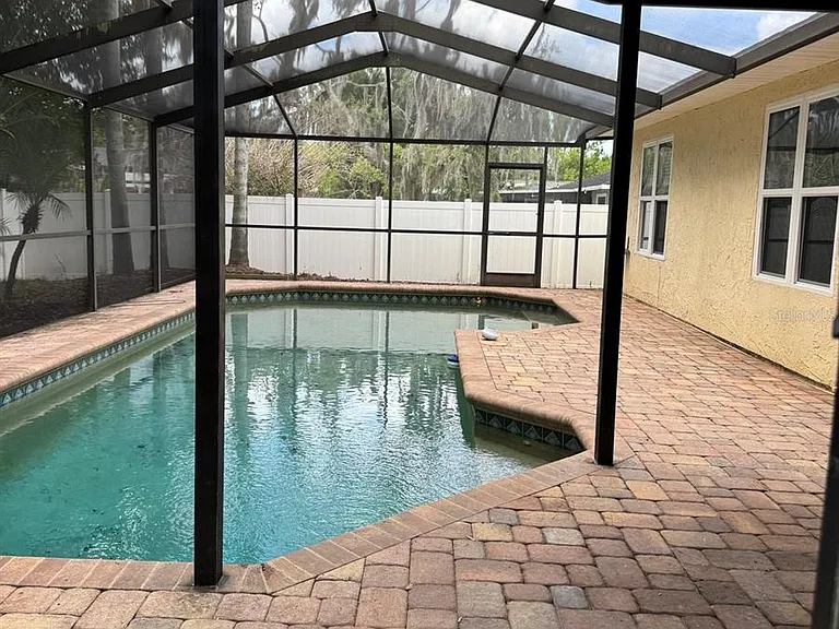 3306 Lake Saxon Dr — Photo 14