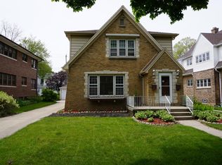 541 N 63rd St, Wauwatosa, WI 53213