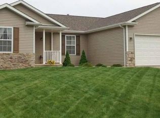 Gentile Ct, Valparaiso, IN 46385