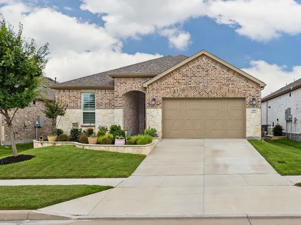 208 Long Pines Dr, McKinney, TX 75071