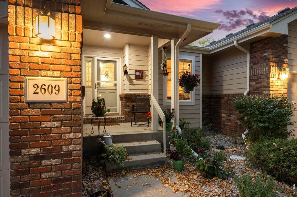 2609 Anemonie Dr