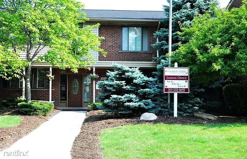 Building Photo - INFINITY PARK APTS & TOWNHOMES