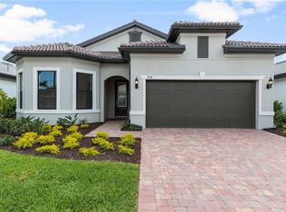 7174 Wilton Dr N, Naples, FL 34109