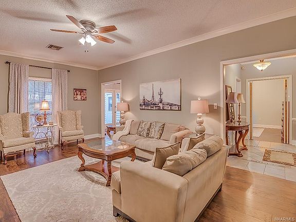3rd image of 1410 Glen Grattan Dr