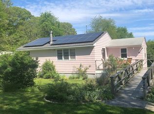 75-075 Holbrook Ave, Prudence Island, RI 02872