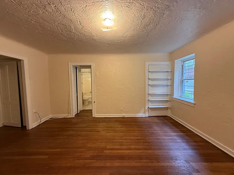 King Edward Annex Apartments — Photo 51