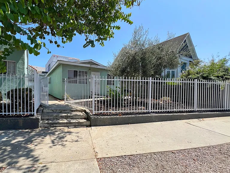 1162 N Loma Vista Dr — Photo 8