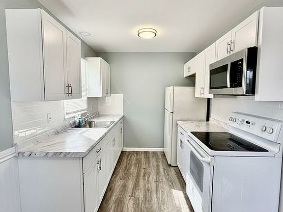 3rd image of 94 Park Ave #1