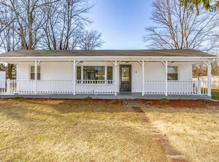 28 Barnet St, Springfield, MA 01129