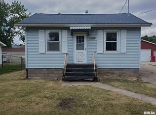 3807 12th St, Moline, IL 61265