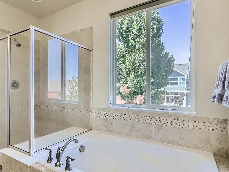 1518 Glacier Ave — Photo 15