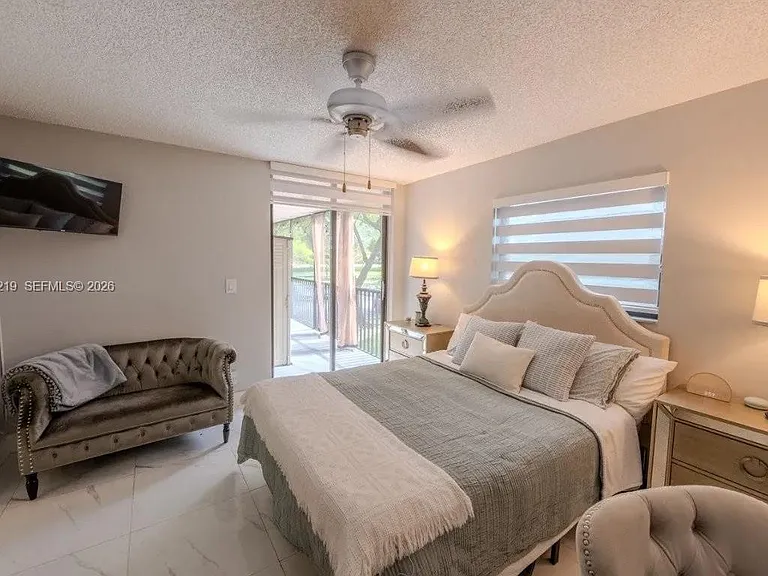 10451 W Broward Blvd #201 — Photo 11