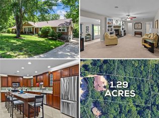 2 Oak Forest Ct, Saint Charles, MO 63303