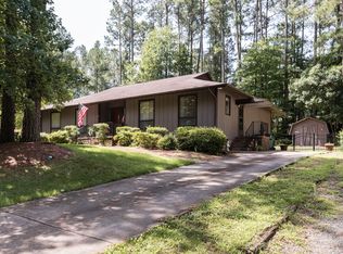101 Honeysuckle Ln, Durham, NC 27703