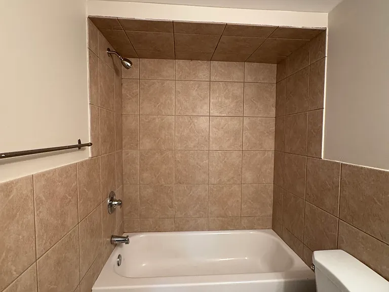 915 Campbell Ave #203 — Photo 9