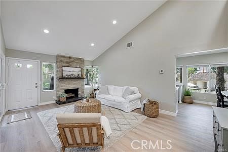 4th image of 801 Vista Ct