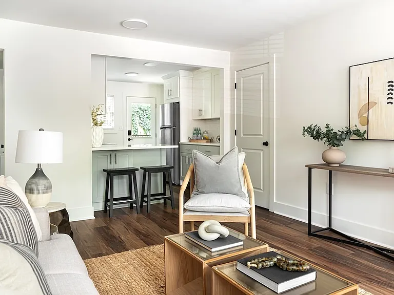 170 Waverly Way Apartments — Photo 4