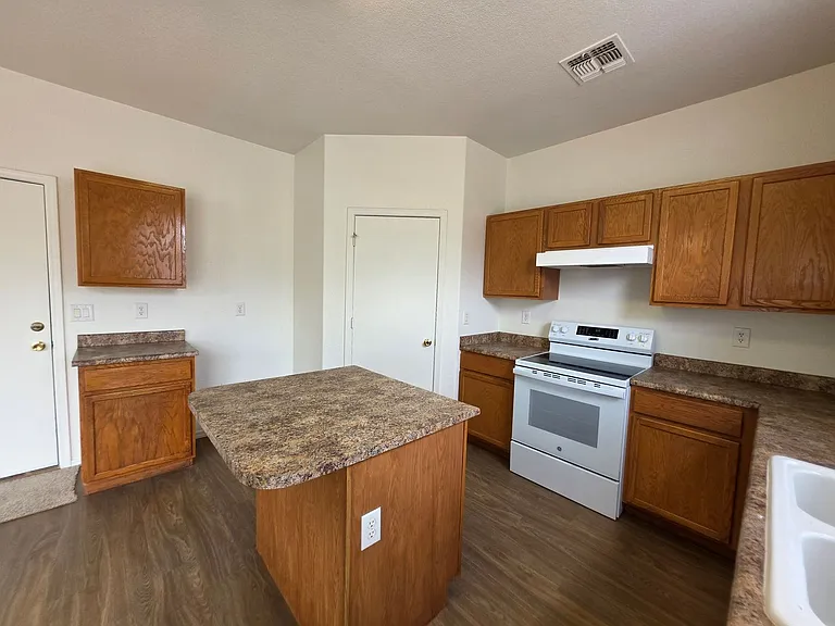 1216 E Graham Trl — Photo 15