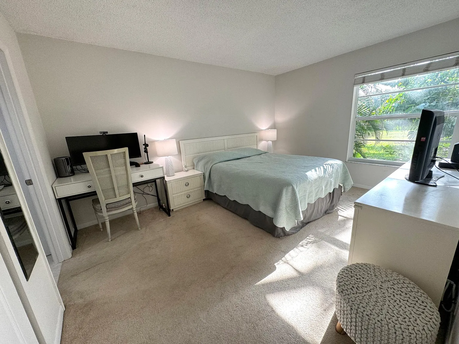 2 bed, 936 sqft, $1,499 — Photo 4