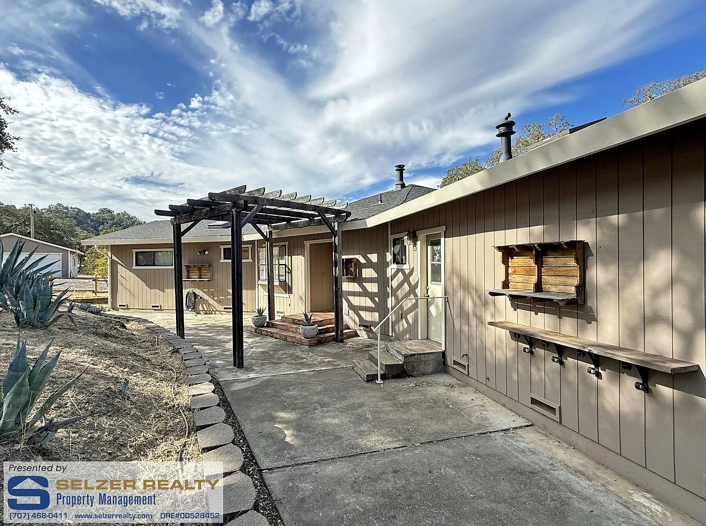 Spacious & well-equipped custom 2 bd. country home! — Photo 3