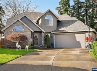 139 McLaughlin Dr, Woodburn, OR 97071