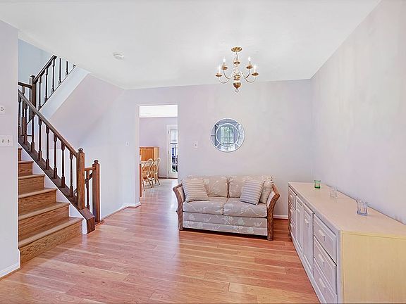 3rd image of 13915 Middle Creek Pl