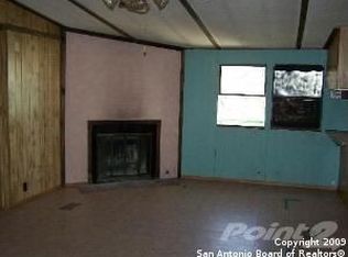 711 Pecan St, Jourdanton, TX 78026