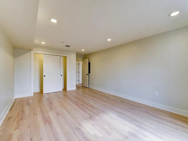 48 Walnut St #1 — Photo 21