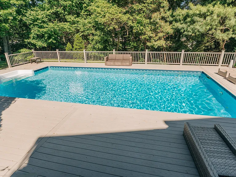 20 Stuart Ct — Photo 35
