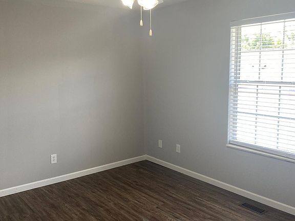4th image of 4731 Scepter Way