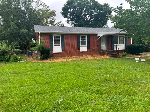 153 Octavia Dr, Spartanburg, SC 29306