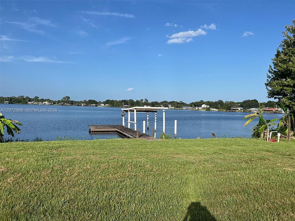 1st image of 1052 Lake Carrie Dr