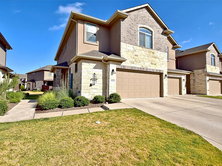 2880 Donnell Dr #1701 — Photo 1