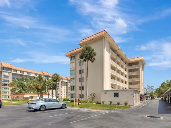 620 Edgewater Dr Unit 102, Dunedin, FL 34698