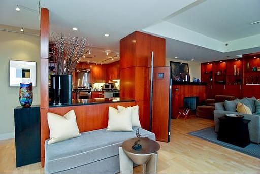 3rd image of 1212 N Wells St APT 1703