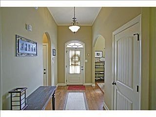 3rd image of 5216 S Newton Oak Cir