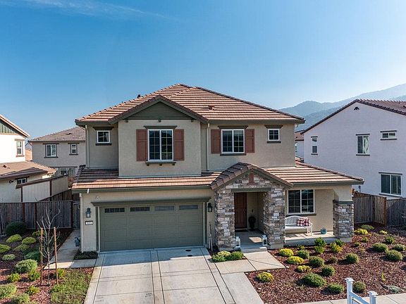 3rd image of 3001 Grassland Way