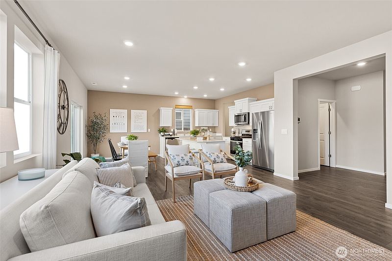3rd image of 28204 74th Drive NW #106