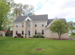 2922 Natures Bnd, Kansasville, WI 53139