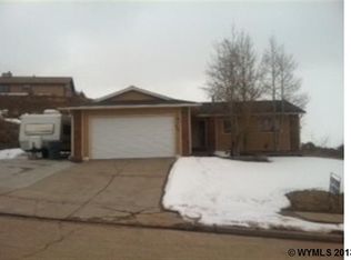 225 Grandview Cir, Evanston, WY 82930
