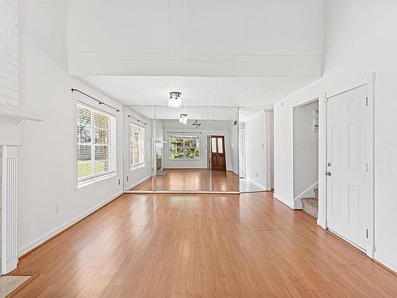 5th image of 7019 Sandy Knolls Dr