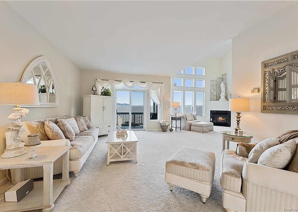 1st image of 510 Gair St