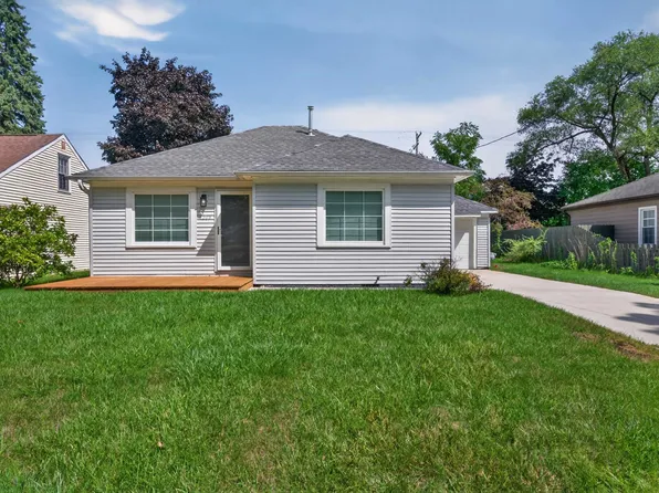 1205 Michigan St, Midland, MI 48640