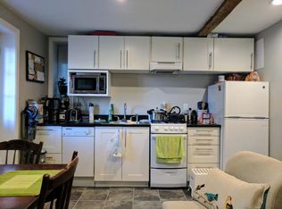 1686 State St #B, Hamden, CT 06517