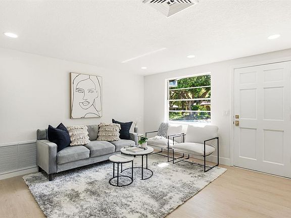 4th image of 6241 MAPLEWOOD DRIVE