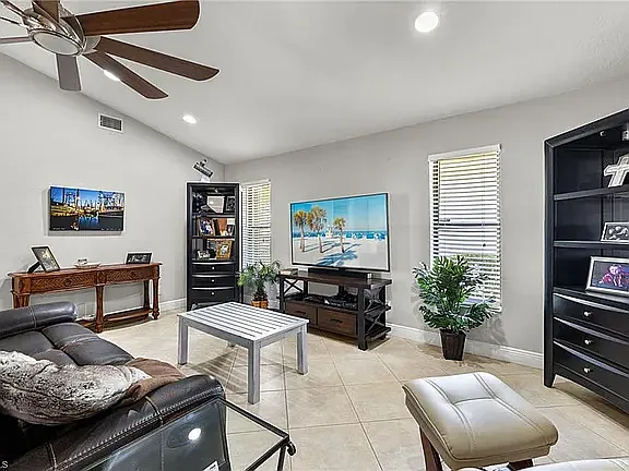 2522 SE 24th Ave — Photo 25
