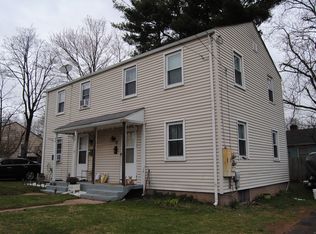 15-17 Hathaway Ln, Manchester, CT 06040
