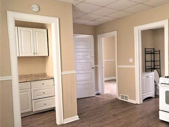 3rd image of 40 Clio Ave #2