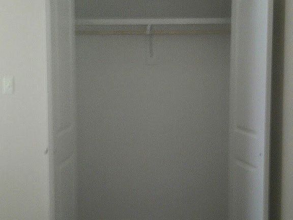 4th image of 6010 Bennie Ln #B